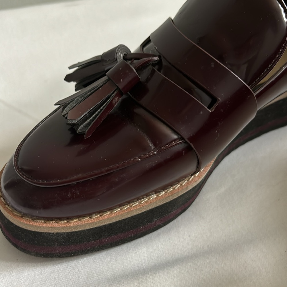 Zara burgundy patent leather tasseled oxford loafers with platform - Picture 6 of 9